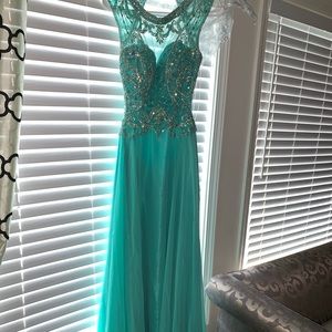 Firmal/Prom Long Dress